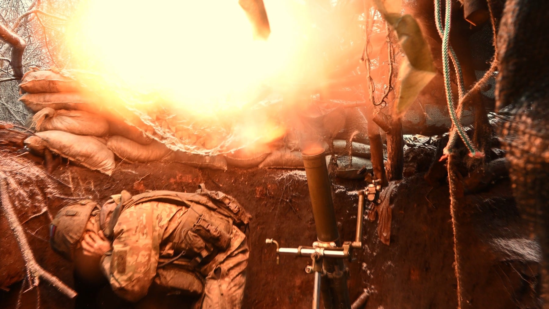 „Dacă vă înrolați acum, fiți pregătiți să muriți”. Putin a schimbat regulile jocului: Pușcăriașii nu mai sunt grațiați după șase luni pe front