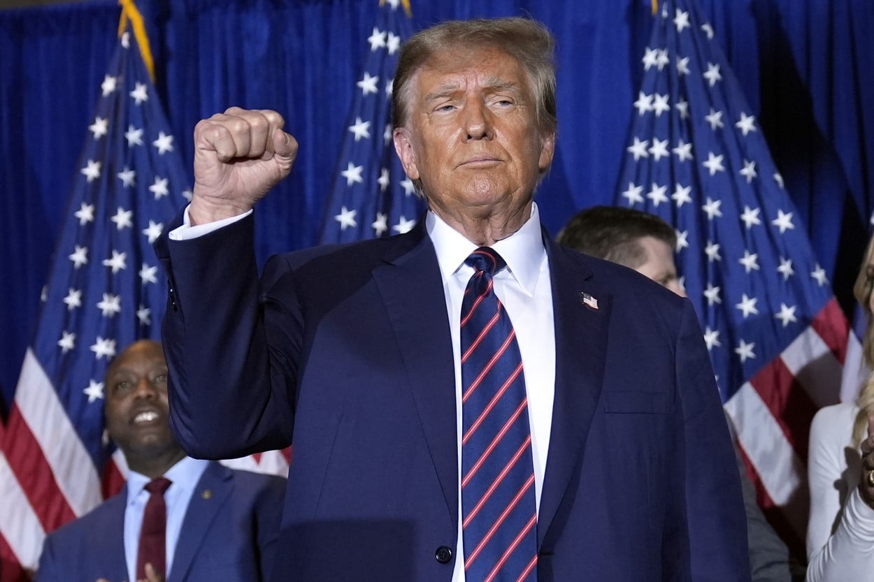 „Declarații îngrozitoare și demente”: Cum a reacționat Casa Albă la ce a spus Donald Trump despre un atac rusesc asupra unei țări NATO