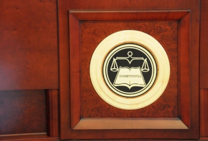 ÎCCJ sesizează CCR cu legea privind trecerea unor drumuri de la stat la consiliile locale