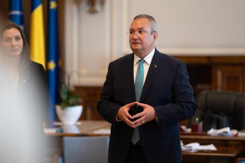 900 de lei, la reducere! Nicolae Ciucă dă de înțeles că Rolexul lui Rareș Bogdan nu e atât de valoros
