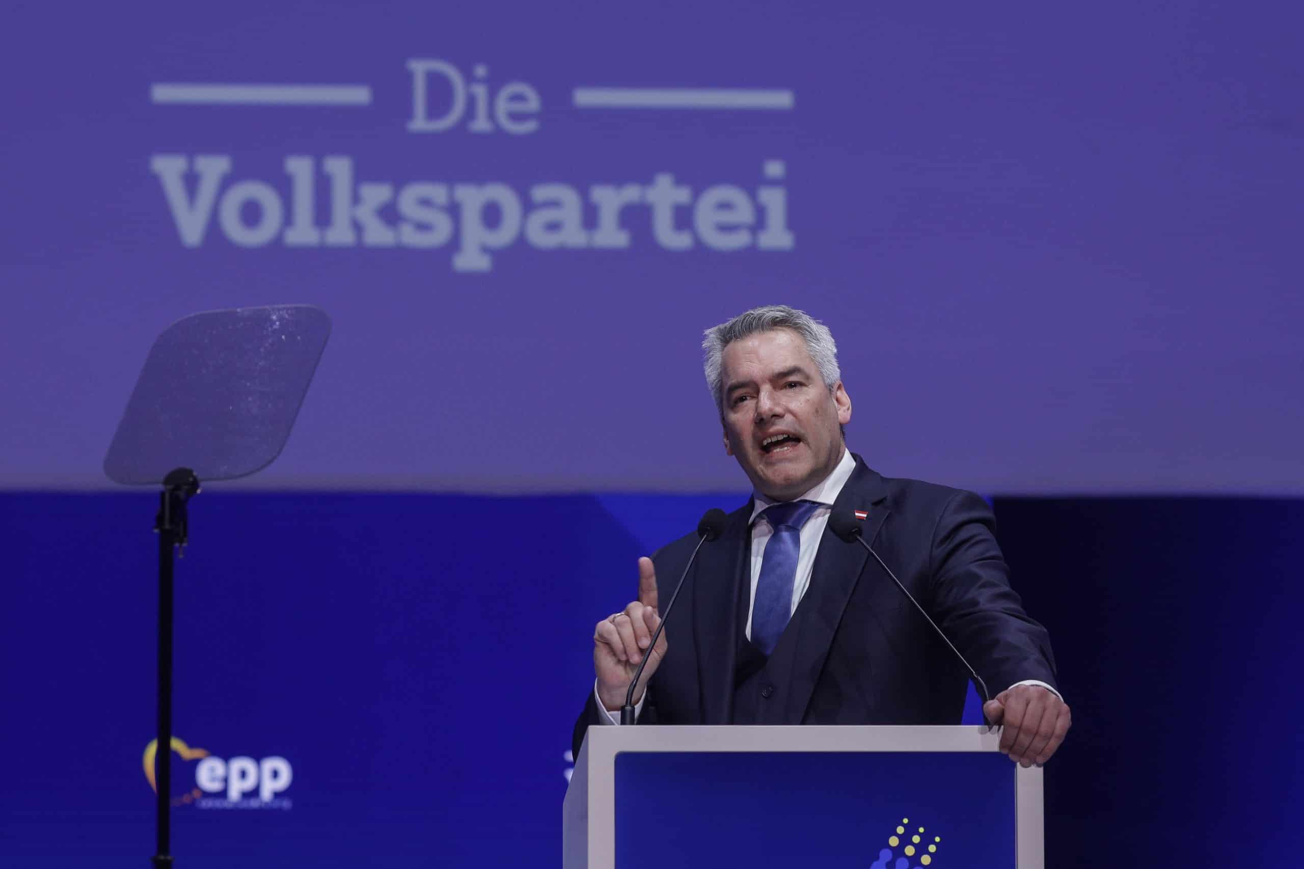 „Nein!”. Karl Nehammer, un nou mesaj tranșant la București: Poziția Austriei rămâne clară și neschimbată: sistemul Schengen nu funcționează, prin urmare nu poate fi extins