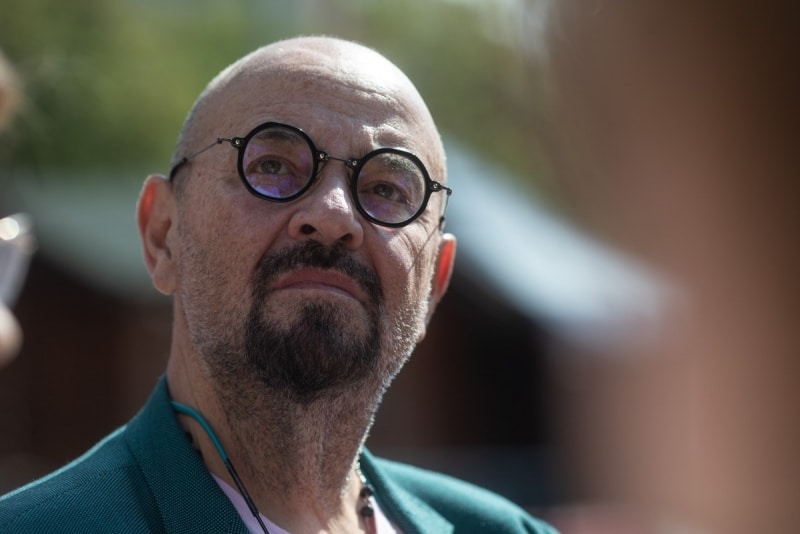 ‘Nu îmi este frică de Bau-Bau / Nu mă retrag’