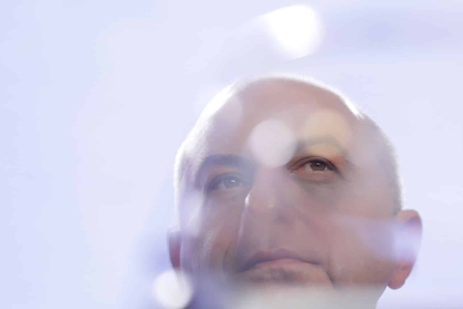 VIDEO Cătălin Cîrstoiu, reacție după investigația HotNews: Ce ar trebui, să merg cu trotineta și să ascund mașina scumpă în garaj? / Am muncit de mi-au sărit capacele