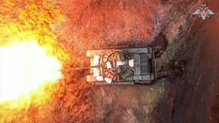 Mișcările precipitate de blindate dezvăluie noua strategie a Rusiei pe frontul din Ucraina. Avertismentul experților