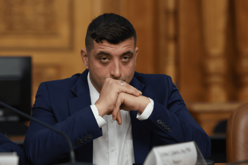 Suntem mai mulți decât își imaginează ei!