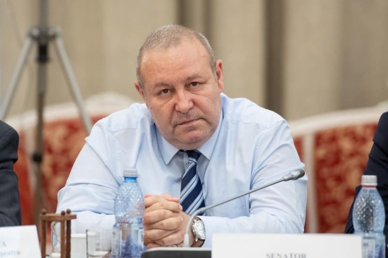 ‘Tot soiul de jocuri cu bani de la buget’