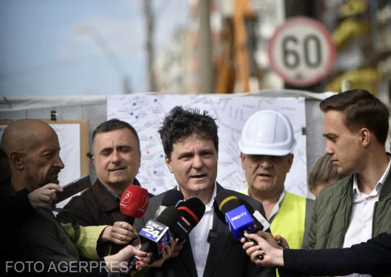 Dintre restanțele lui Nicușor Dan, cea mai importantă e că n-a consolidat seismic decât o clădire din 850