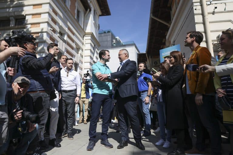 „Atacați-l pe Nicușor Dan, PNL nu ia 20% în București”. Strategia PNL pentru Capitală / Ce partid crește mult în sondaje