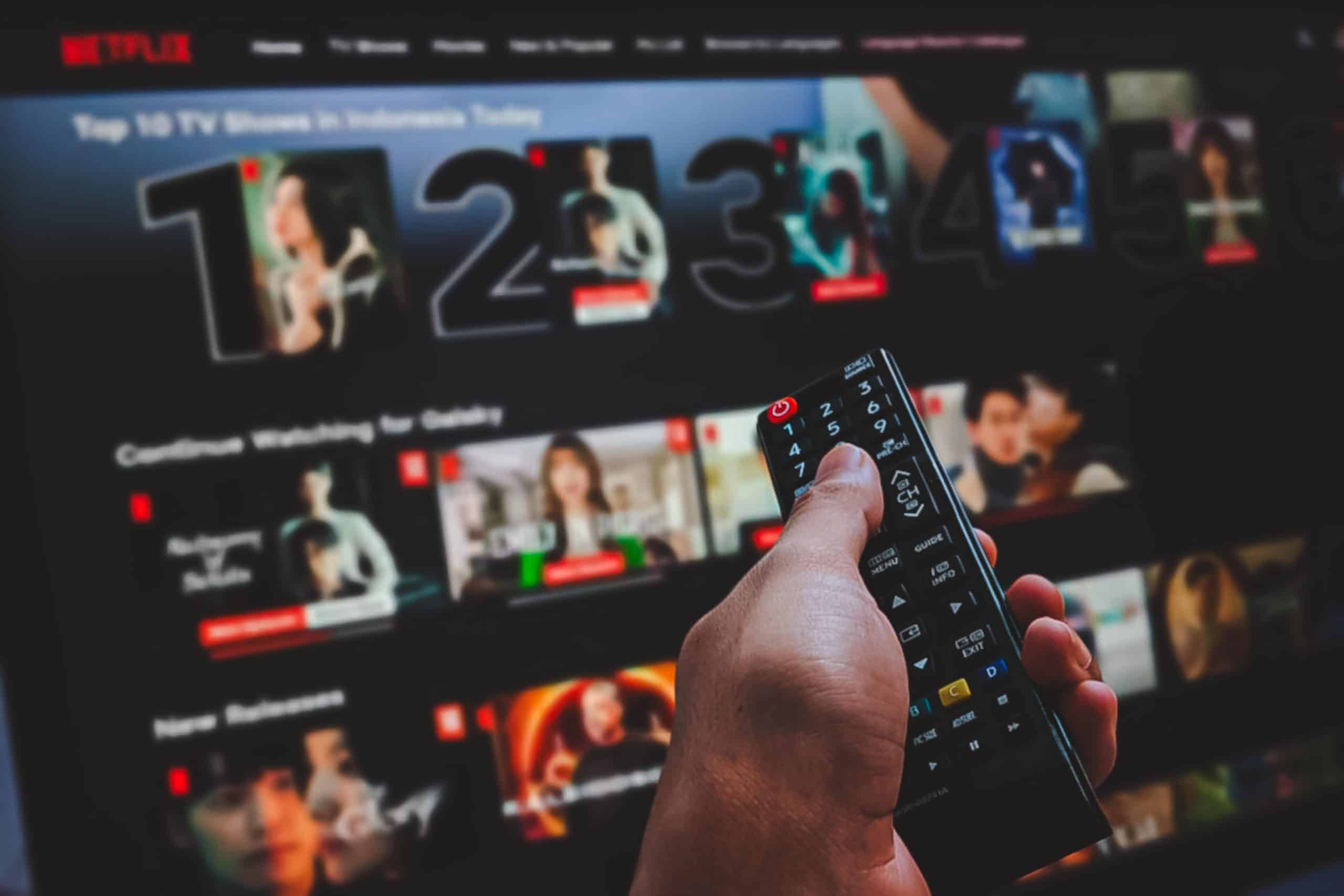 Netflix dă o lovitură de proporții / Noul serial „Star Wars” nu se simte prea bine / Jocurile de strategie sunt tot mai puțin populare