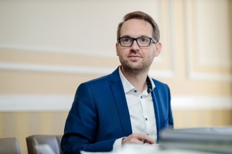 ‘Îmi asum o candidatură pentru preşedinţia USR la următorul congres’