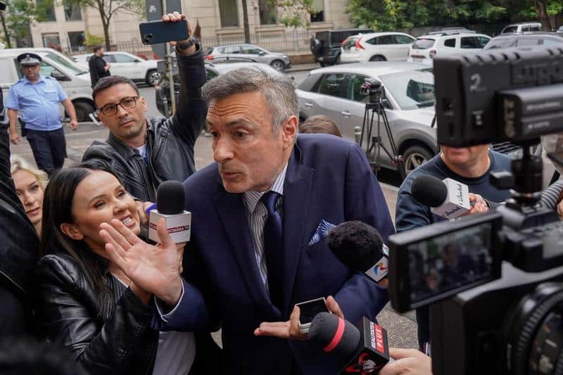 Florian Coldea spune că-l mușcă Sebastian Ghiță. Dar cine l-a plantat și udat pe Ghiță?