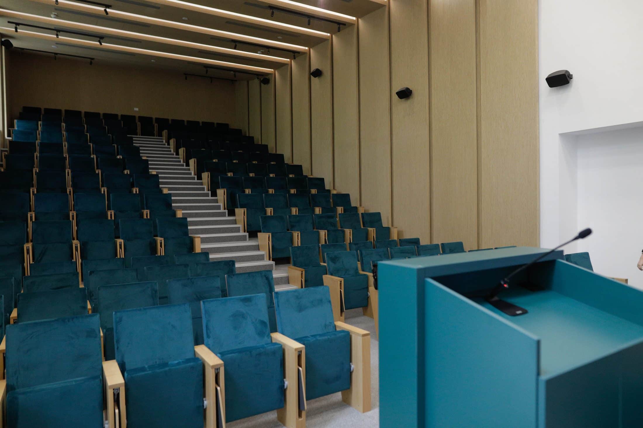 Profesor incendiat de un student nemulţumit de nota primită la examen, la Universitatea Ovidius din Constanța