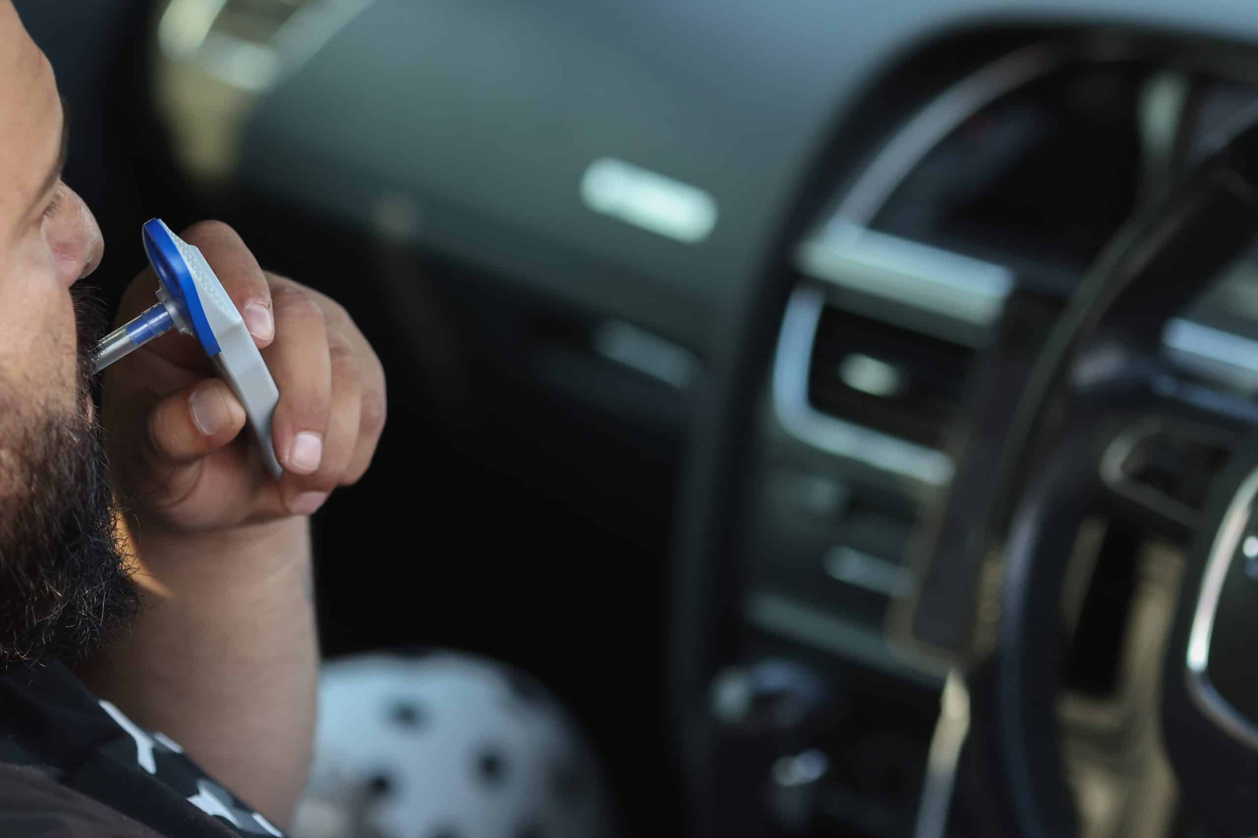 Un alt efect al testelor antidrog imprecise ale Poliției: „Șeful mi-a spus că sunt drogat. Ulterior, m-a anunțat că mă dă afară”